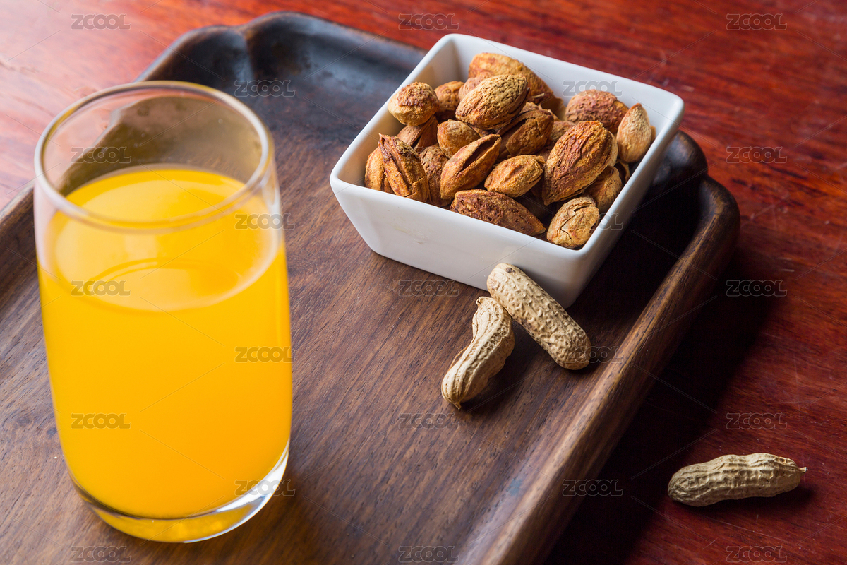 一杯鮮榨橙汁放在復(fù)古實木托盤里（主預(yù)覽-8787550） - 未分類 - 站酷設(shè)計師蔚藍的白日夢原創(chuàng)素材 - 站酷ZCOOL