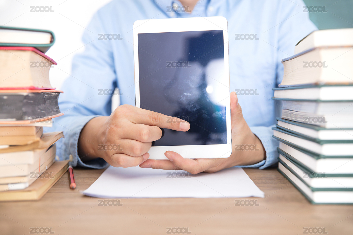 男老師在介iPad學(xué)習(xí)使用（主預(yù)覽-6300205） - 未分類 - 站酷設(shè)計師小羽怪原創(chuàng)素材 - 站酷ZCOOL