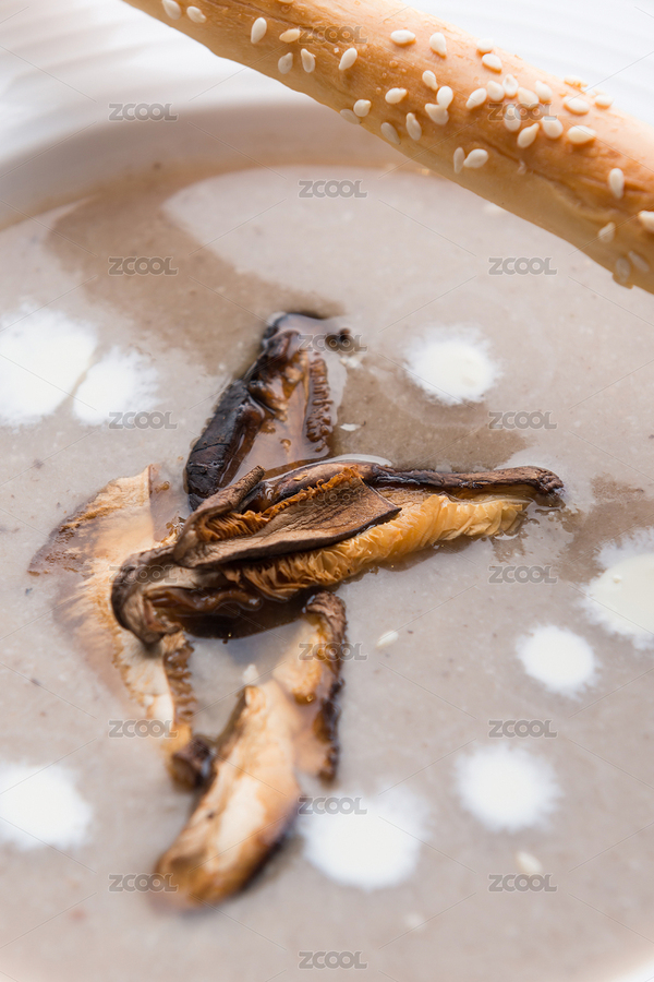 爽滑可口的奶油蘑菇濃湯配面包棍（主預覽-7444182） - 未分類 - 站酷設計師蔚藍的白日夢原創(chuàng)素材 - 站酷ZCOOL