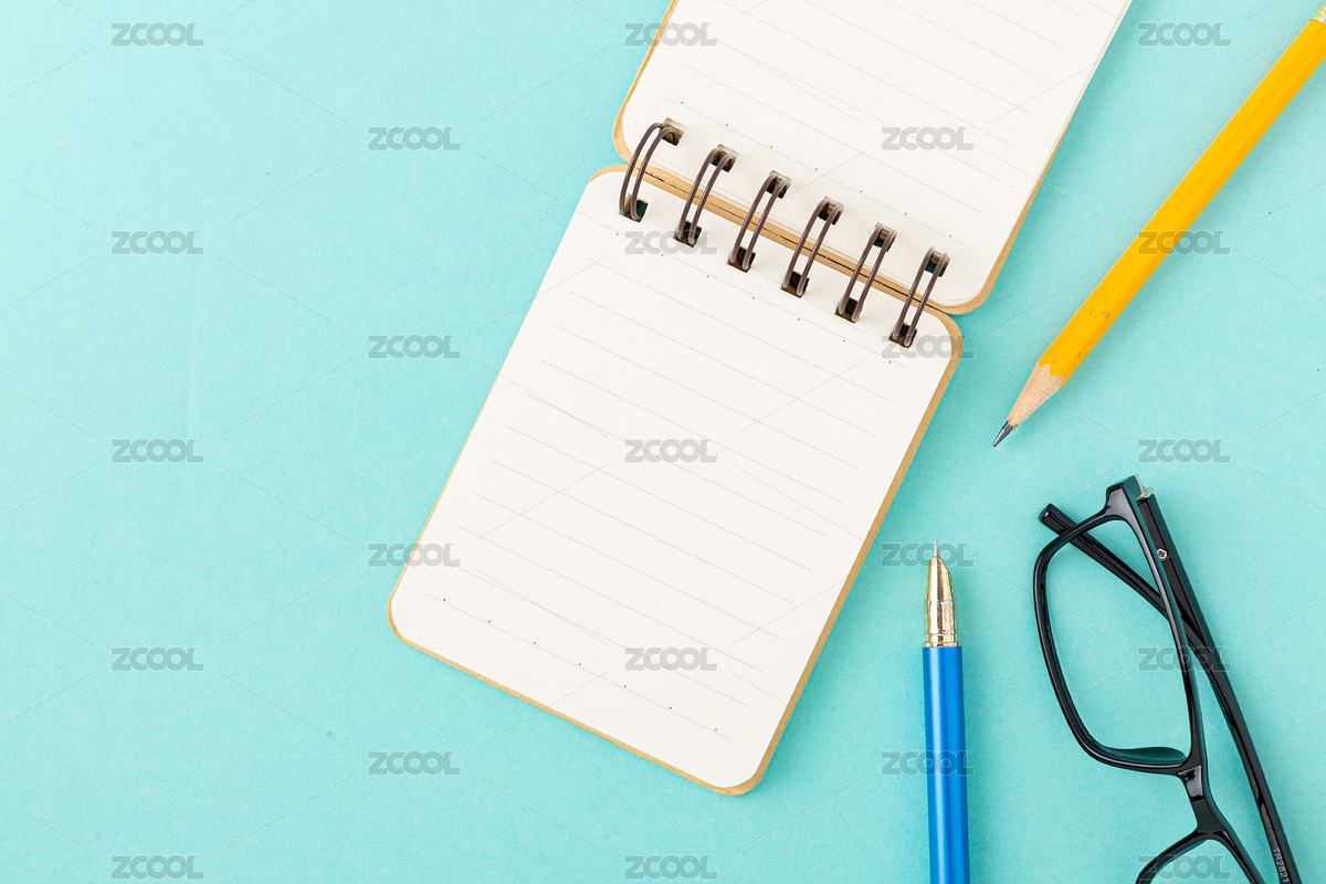藍(lán)色背景上的便簽本和筆（主預(yù)覽-7806366） - 未分類(lèi) - 站酷設(shè)計(jì)師lilyhello原創(chuàng)素材 - 站酷ZCOOL