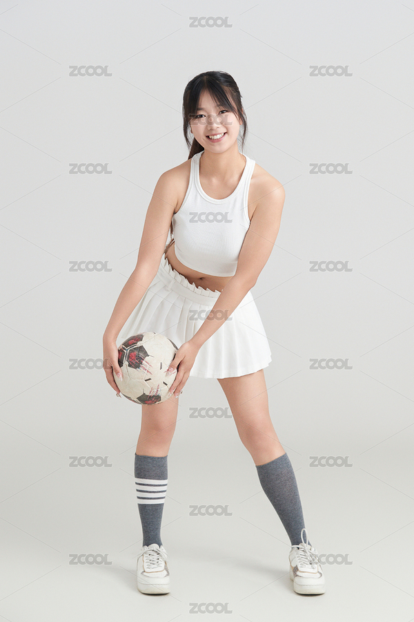 白色背景下的快樂的足球?qū)氊悾ㄖ黝A覽-7571831） - 未分類 - 站酷設計師藍太陽TNT原創(chuàng)素材 - 站酷ZCOOL