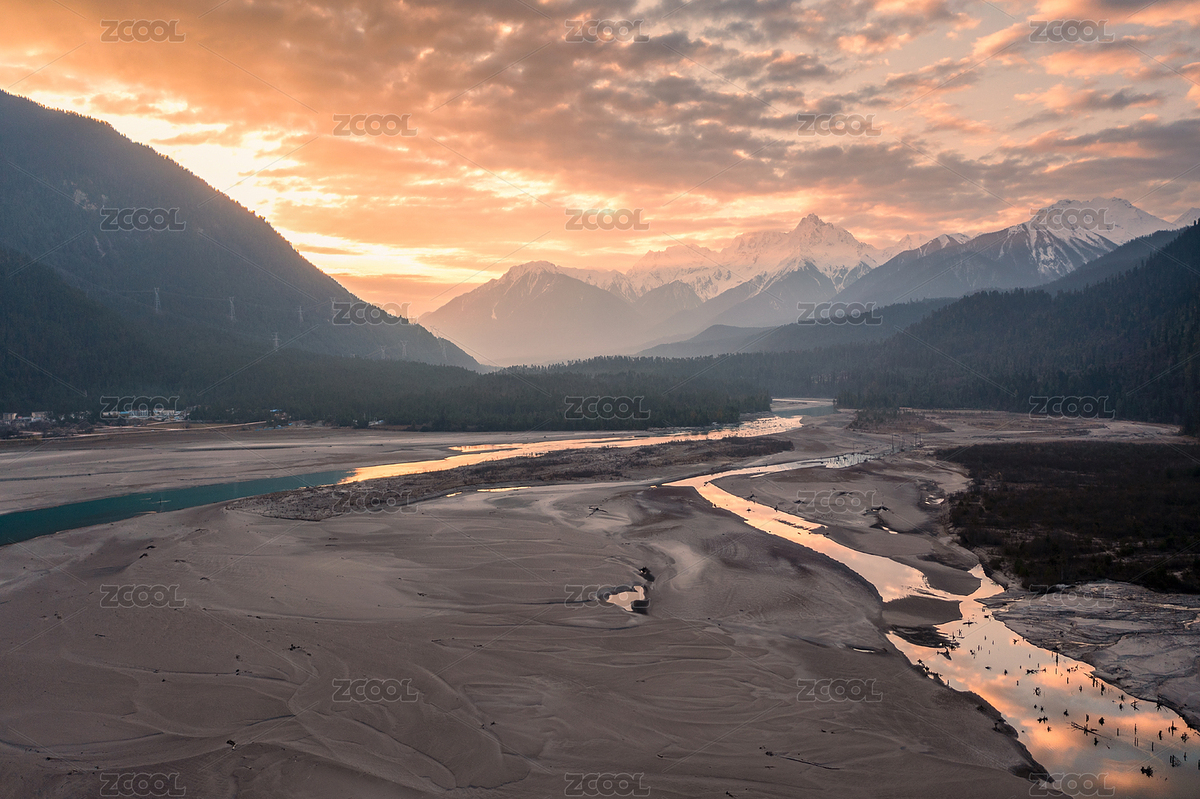航拍中国西藏林芝雅鲁藏布江山谷（主预览-2268219） - 未分类 - 站酷设计师青稞的后来原创素材 - 站酷ZCOOL