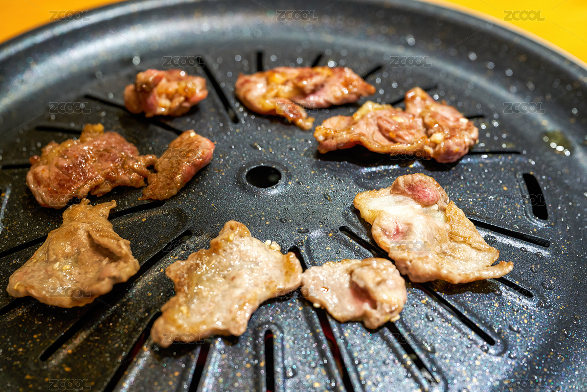 韓式烤肉烤盤上的烤五花肉特寫（主預覽-7468931） - 未分類 - 站酷設計師SteveChum原創(chuàng)素材 - 站酷ZCOOL