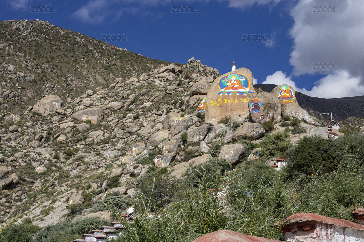 蓝天下中国西藏拉萨的哲蚌寺山上的佛像（主预览-6484053） - 未分类 - 站酷设计师游依草原创素材 - 站酷ZCOOL