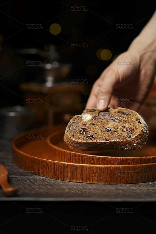 盤子里的咖啡榛果面包切片（主預(yù)覽-3074120） - 未分類 - 站酷設(shè)計(jì)師KMJOY原創(chuàng)素材 - 站酷ZCOOL