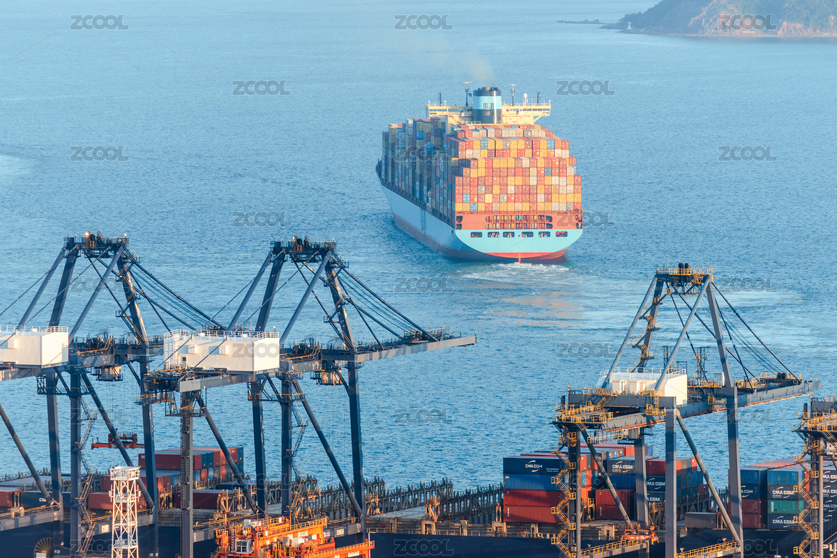 滿載集裝箱的貨輪駛出碼頭（主預覽-5739303） - 未分類 - 站酷設計師f11photo原創(chuàng)素材 - 站酷ZCOOL