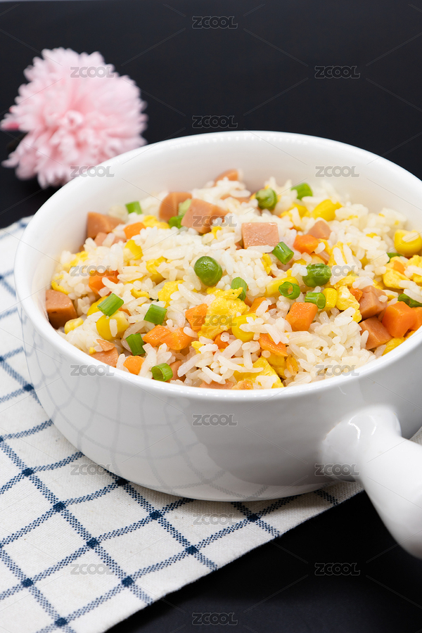 黑色背景中式炒飯楊州炒飯?zhí)貙懀ㄖ黝A覽-7946150） - 未分類 - 站酷設計師范范0809原創(chuàng)素材 - 站酷ZCOOL