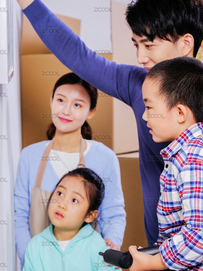 快樂的一家四口裝修房子（主預(yù)覽-264998） - 未分類 - 站酷設(shè)計師capacapa原創(chuàng)素材 - 站酷ZCOOL