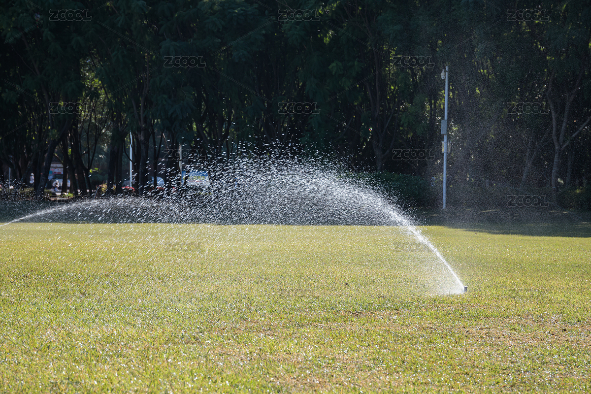 正在澆水的草坪（主預(yù)覽-12413553） - 未分類 - 站酷設(shè)計(jì)師Gang29_F原創(chuàng)素材 - 站酷ZCOOL