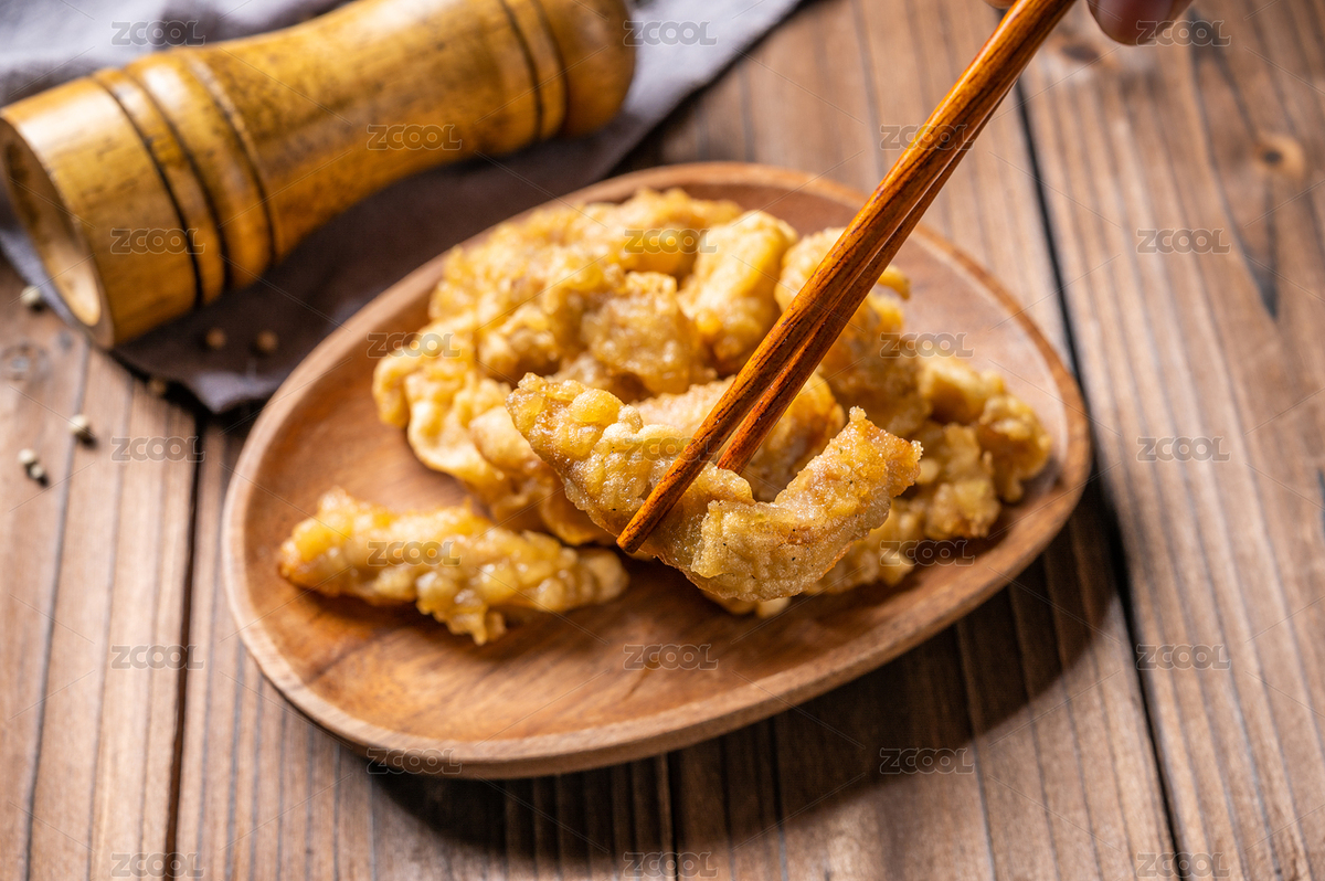 木纹桌上的一碟小酥肉（主预览-7856008） - 未分类 - 站酷设计师是清欢呀原创素材 - 站酷ZCOOL