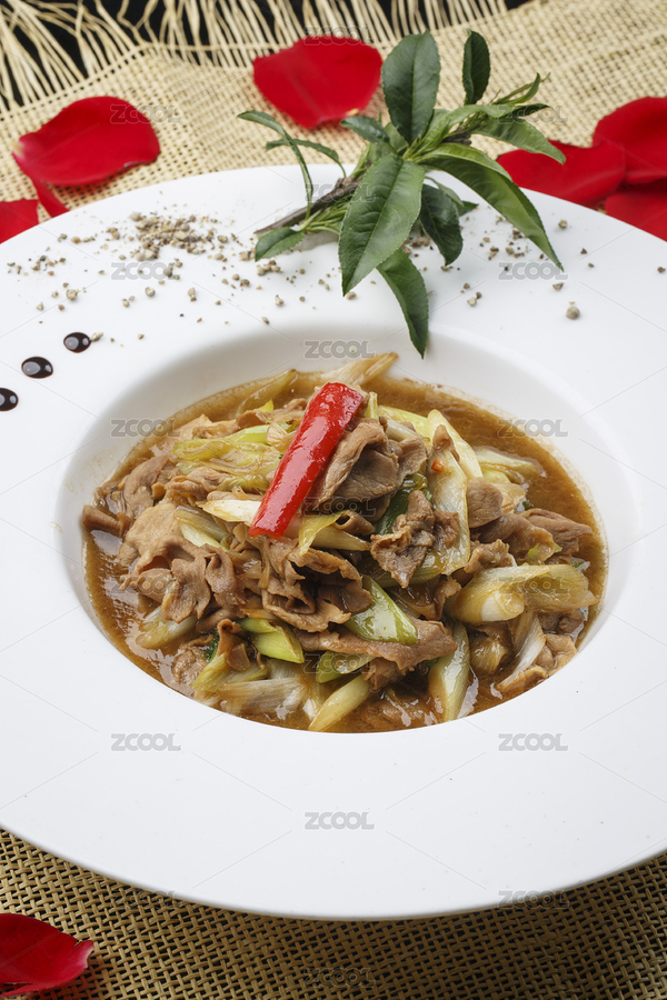 白色圓形瓷盤裝的大蔥爆羊肉（主預覽-2441713） - 未分類 - 站酷設計師藍太陽TNT原創(chuàng)素材 - 站酷ZCOOL