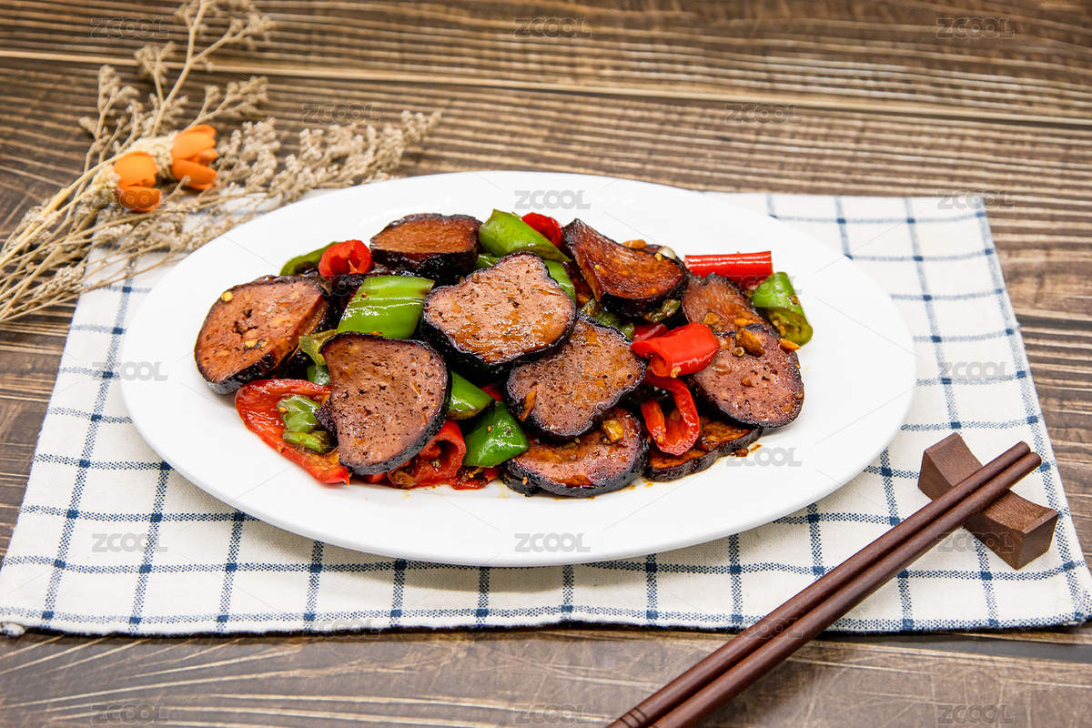 木桌背景一盤辣椒炒豬血丸子（主預(yù)覽-5350625） - 未分類 - 站酷設(shè)計(jì)師范范0809原創(chuàng)素材 - 站酷ZCOOL