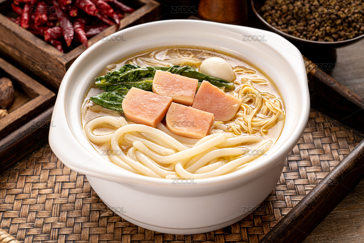 砂鍋里的火腿米線（主預(yù)覽-7803855） - 未分類 - 站酷設(shè)計(jì)師渡清美食攝影原創(chuàng)素材 - 站酷ZCOOL