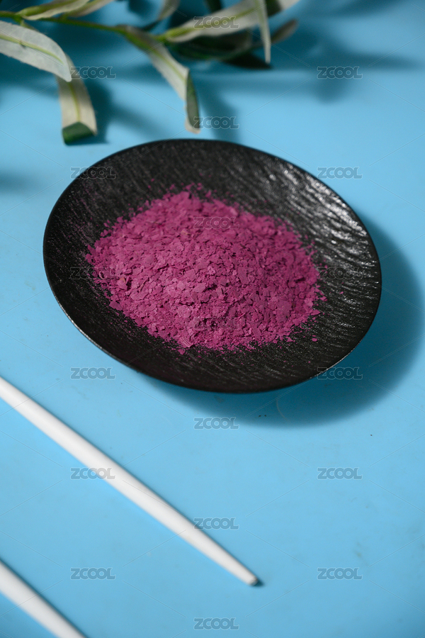 桌面上的盤子里的美味可口的紫薯雪花片（主預覽-8081298） - 未分類 - 站酷設計師我是小助理原創(chuàng)素材 - 站酷ZCOOL