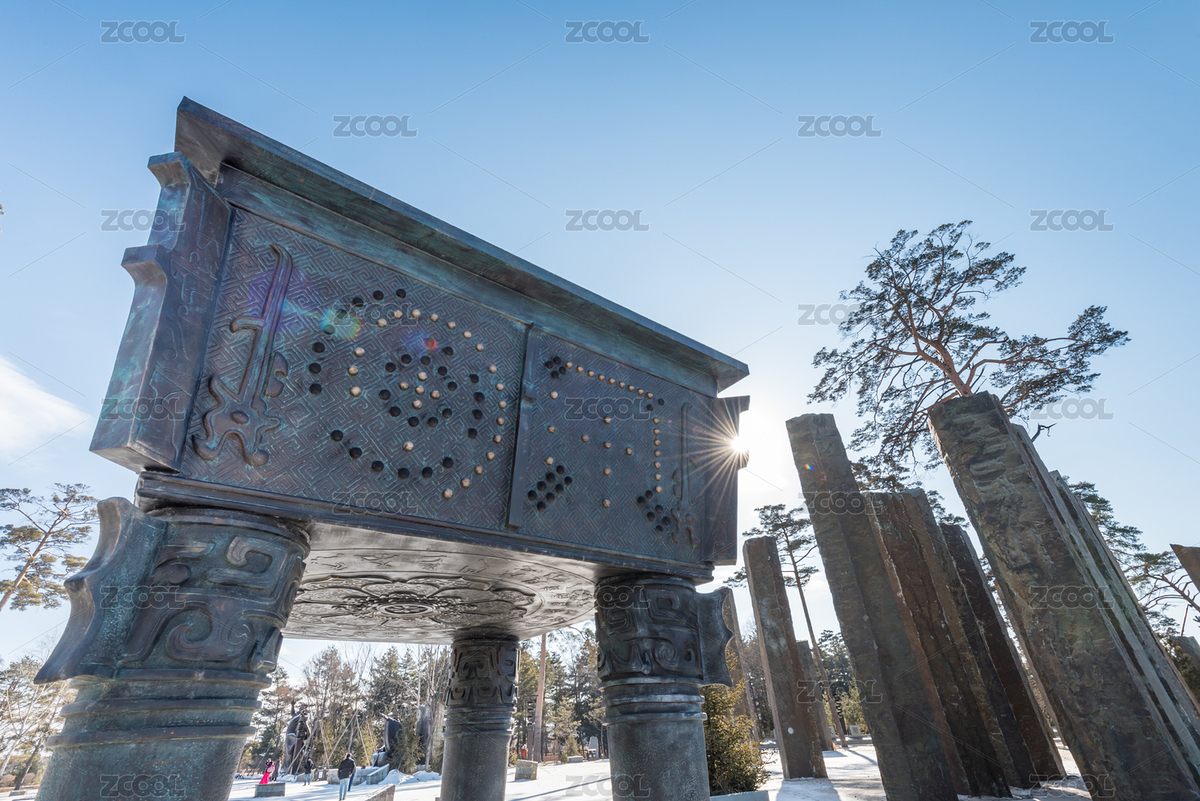 广场上的青铜鼎特写（主预览-8303075） - 未分类 - 站酷设计师zkhlxm原创素材 - 站酷ZCOOL