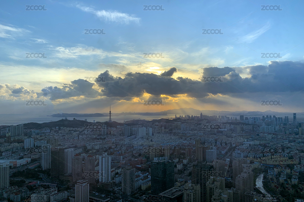 山東青島高視角城市景觀，黃昏時(shí)刻丁達(dá)爾光（主預(yù)覽-8949164） - 未分類 - 站酷設(shè)計(jì)師ClaireZZ原創(chuàng)素材 - 站酷ZCOOL