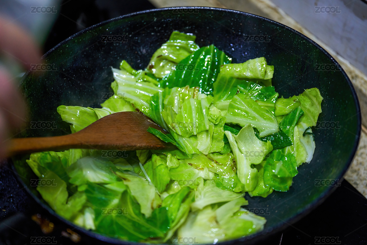 一位中國廚師正在炒手撕包菜（主預(yù)覽-6131308） - 未分類 - 站酷設(shè)計師SteveChum原創(chuàng)素材 - 站酷ZCOOL