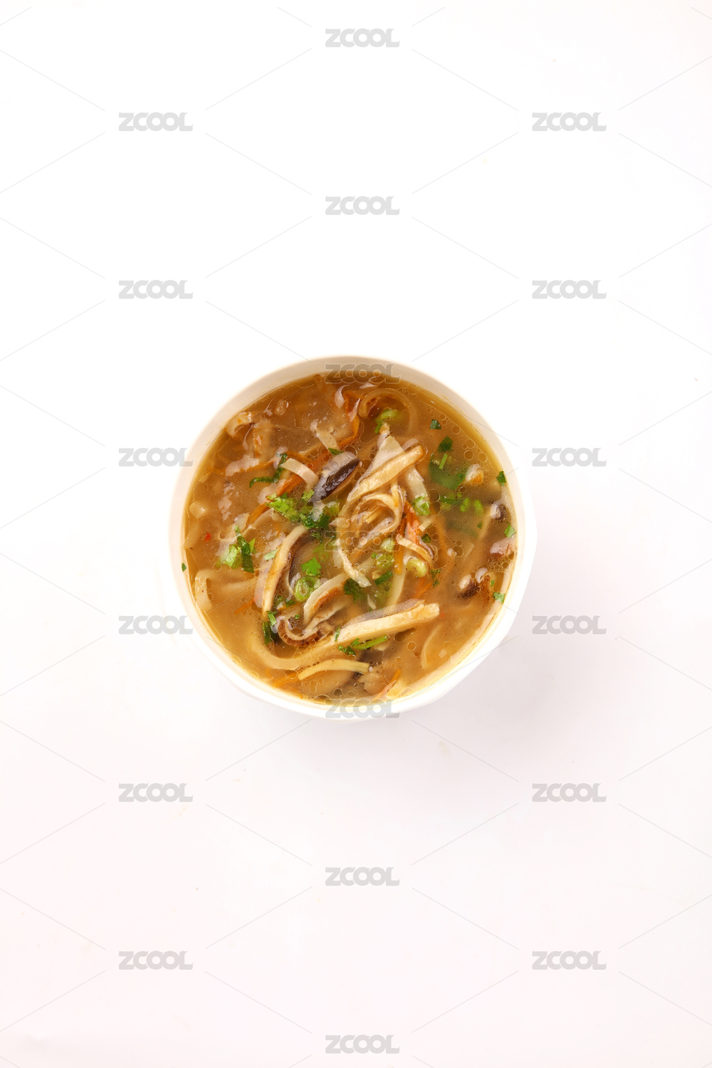 美食摄影白底图-鲨鱼皮羹