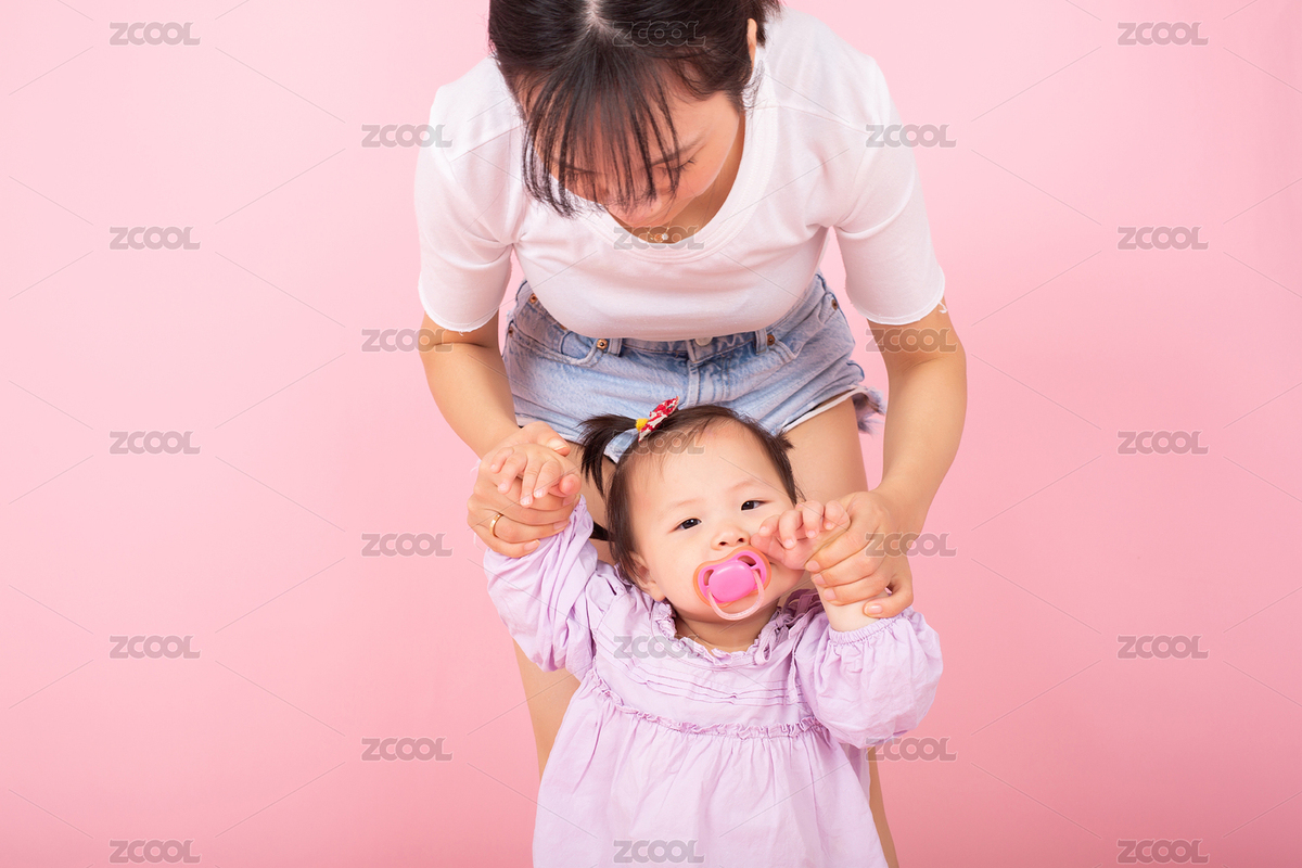 使用安撫奶嘴的可愛寶貝（主預(yù)覽-8893619） - 未分類 - 站酷設(shè)計(jì)師啊喔鵝咿嗚魚原創(chuàng)素材 - 站酷ZCOOL