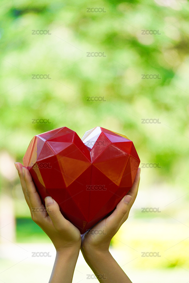 七夕情人節(jié)手拿桃心（主預(yù)覽-8430357） - 未分類 - 站酷設(shè)計(jì)師安147123原創(chuàng)素材 - 站酷ZCOOL