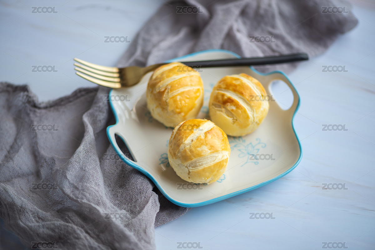 室內(nèi)影棚拍攝美味的蛋黃酥（主預(yù)覽-7964574） - 未分類 - 站酷設(shè)計(jì)師Foto貓?jiān)瓌?chuàng)素材 - 站酷ZCOOL