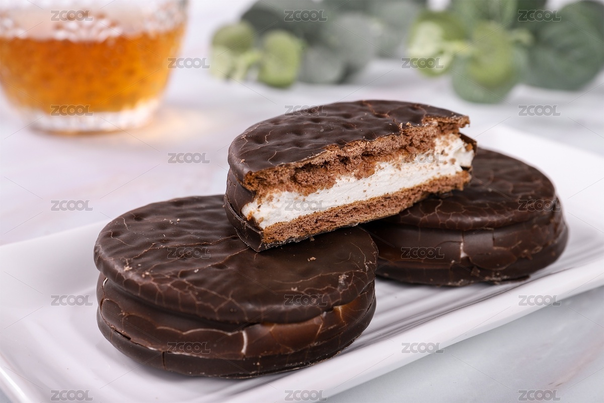 放在大理石背景盤子里的巧克力夾心餅干（主預(yù)覽-5142937） - 未分類 - 站酷設(shè)計(jì)師楊云湛原創(chuàng)素材 - 站酷ZCOOL