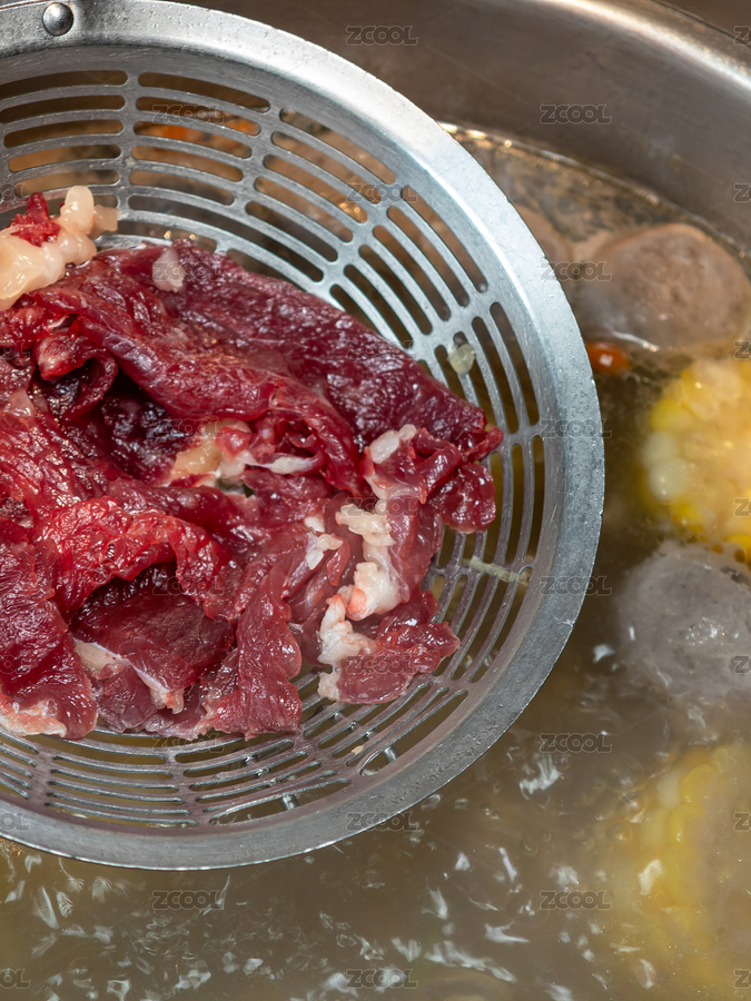 漏勺中待涮的潮汕火鍋鮮切生牛肉片（主預(yù)覽-12478313） - 未分類 - 站酷設(shè)計(jì)師STC炳權(quán)原創(chuàng)素材 - 站酷ZCOOL