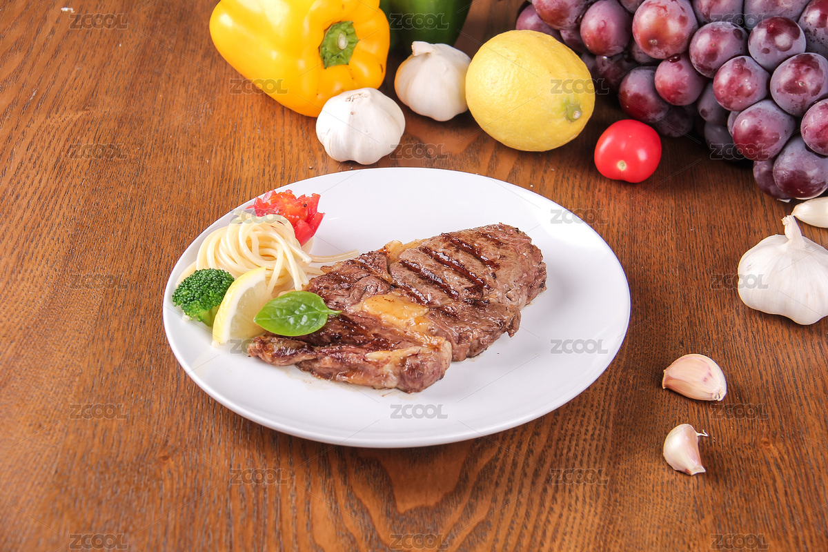 木板背景上美味的眼肉牛排（主預(yù)覽-8438309） - 未分類 - 站酷設(shè)計(jì)師眾目攝影設(shè)計(jì)原創(chuàng)素材 - 站酷ZCOOL