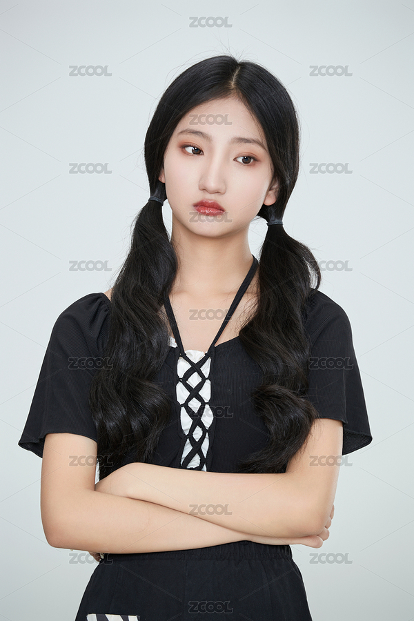 白色背景下做各种面部表情的可爱亚洲少女（主预览-542027） - 未分类 - 站酷设计师蓝太阳TNT原创素材 - 站酷ZCOOL