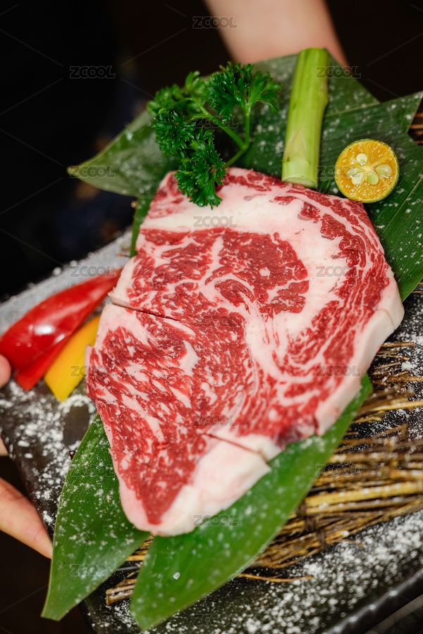 手拿一盤(pán)肋眼牛排食材擺盤(pán)（主預(yù)覽-8058324） - 未分類(lèi) - 站酷設(shè)計(jì)師JSantse原創(chuàng)素材 - 站酷ZCOOL