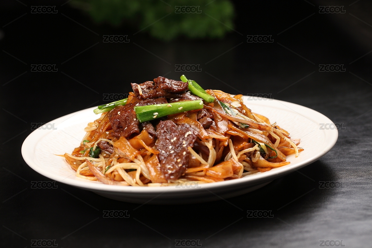 中國上海的一道熱菜——干炒牛河（主預(yù)覽-7636773） - 未分類 - 站酷設(shè)計(jì)師醉美中國菜原創(chuàng)素材 - 站酷ZCOOL