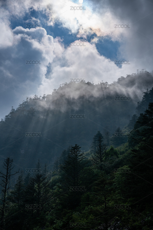 霧山間的丁達爾效應（主預覽-3621749） - 未分類 - 站酷設計師8JnXOhU8sz原創(chuàng)素材 - 站酷ZCOOL