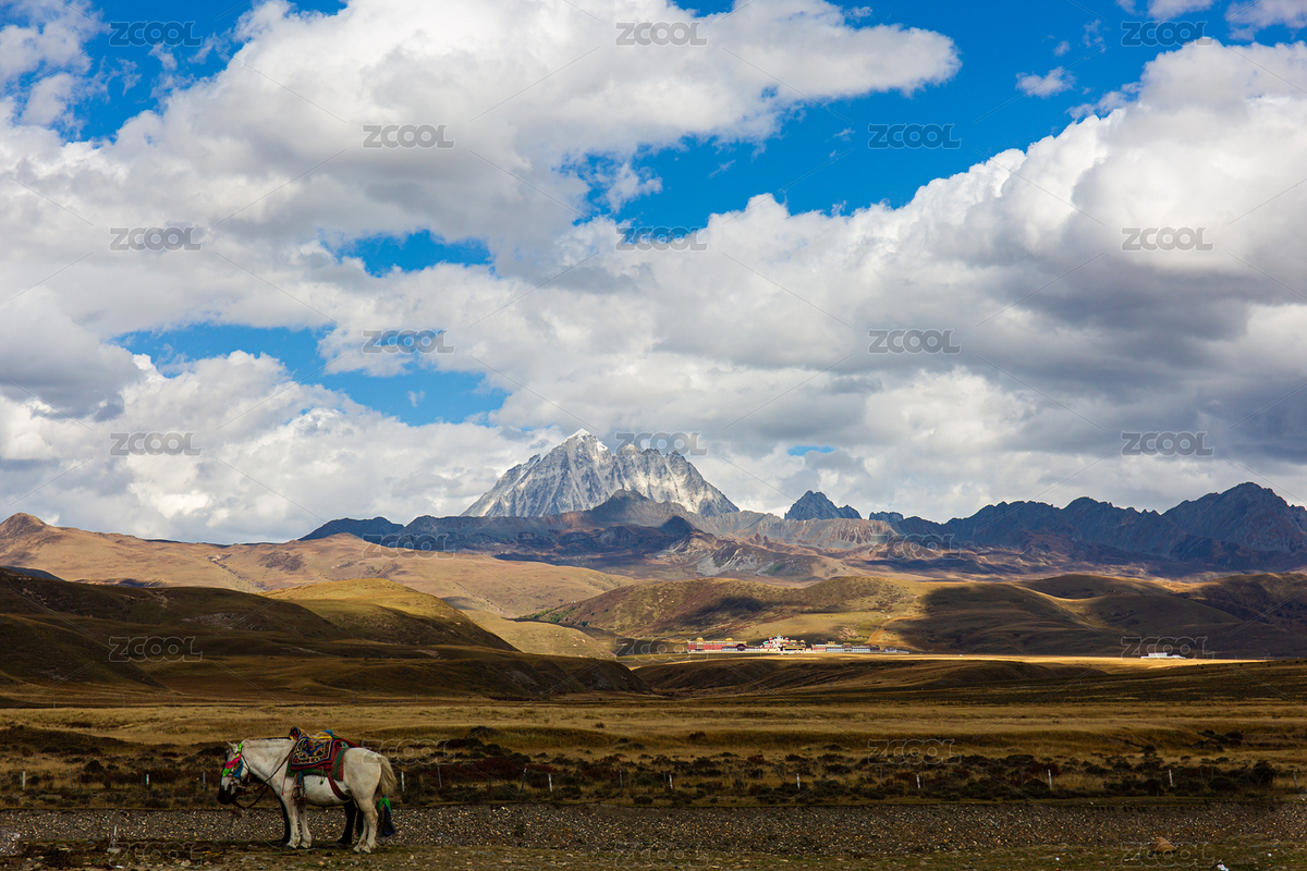 中國四川云霧繚繞的雅拉雪山（主預(yù)覽-3250391） - 未分類 - 站酷設(shè)計(jì)師Sunshine4213原創(chuàng)素材 - 站酷ZCOOL