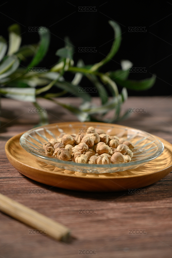 桌面上的盤子里的香氣四溢的白豆蔻（主預(yù)覽-9024593） - 未分類 - 站酷設(shè)計師我是小助理原創(chuàng)素材 - 站酷ZCOOL