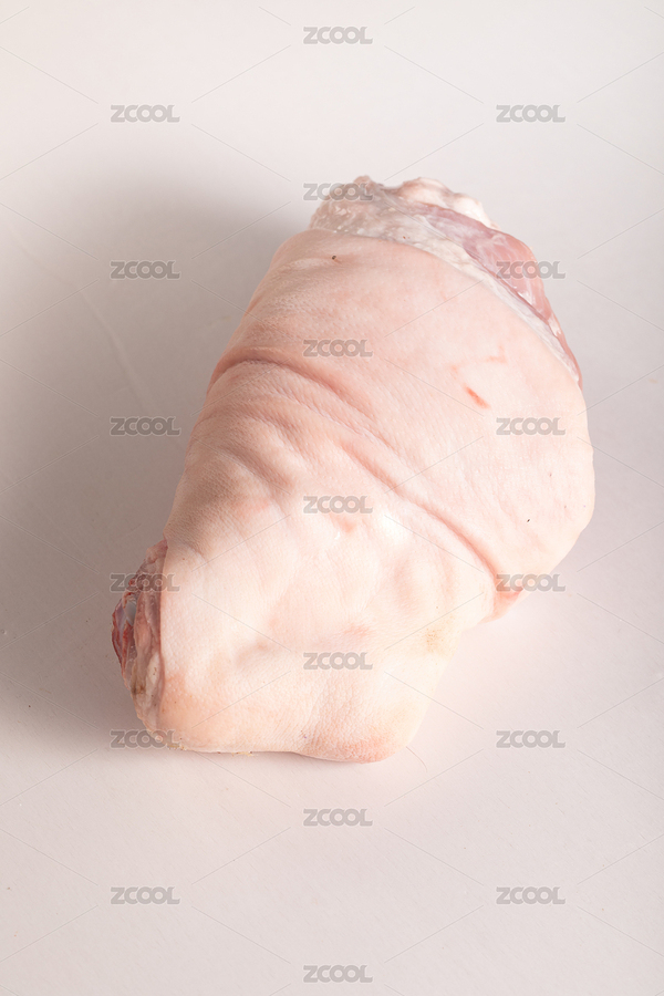 放在白色背景上的一個(gè)新鮮豬肘子（主預(yù)覽-7599099） - 未分類 - 站酷設(shè)計(jì)師鐵棍山藥芝麻片原創(chuàng)素材 - 站酷ZCOOL