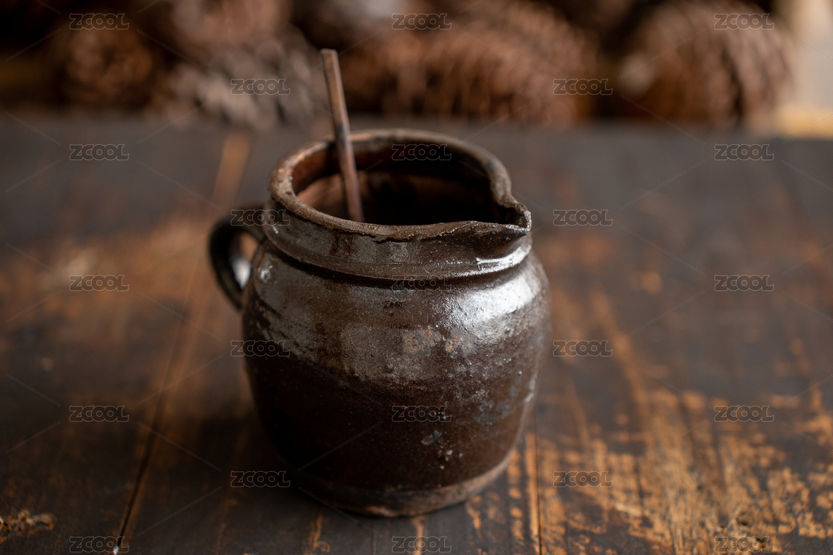 棕色的瓷瓶（主预览-6605961） - 未分类 - 站酷设计师Lo缘缘摄影原创素材 - 站酷ZCOOL