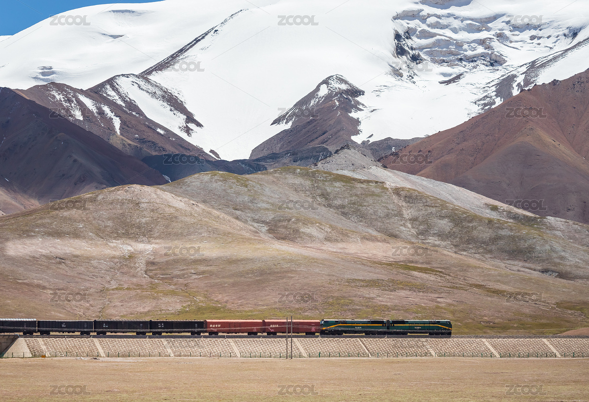 昆侖山脈下的青藏鐵路（主預(yù)覽-8025498） - 未分類 - 站酷設(shè)計(jì)師陳小羊Timeline原創(chuàng)素材 - 站酷ZCOOL