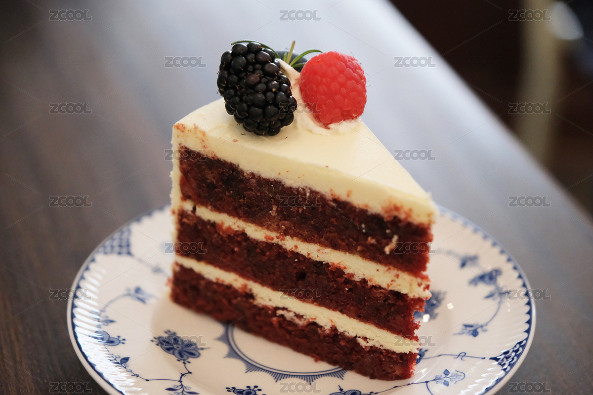 紅絲絨蛋糕切片與莓果裝飾（主預(yù)覽-10226288） - 未分類 - 站酷設(shè)計師蘿卜頭愛旅游原創(chuàng)素材 - 站酷ZCOOL