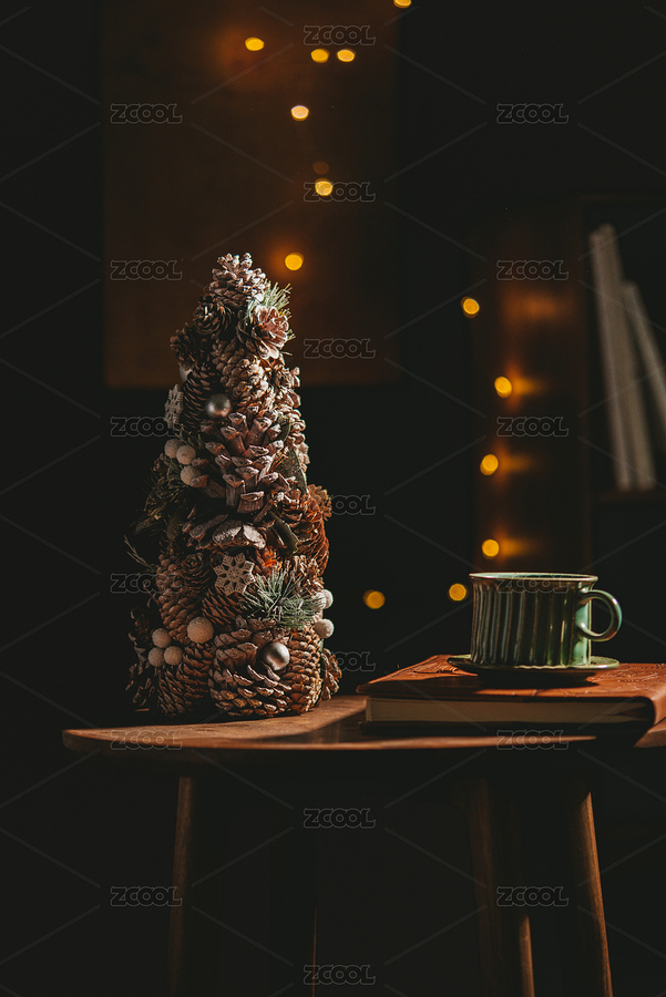 有光斑背景的圣誕樹(shù)（主預(yù)覽-8984553） - 未分類 - 站酷設(shè)計(jì)師CoraGuo原創(chuàng)素材 - 站酷ZCOOL