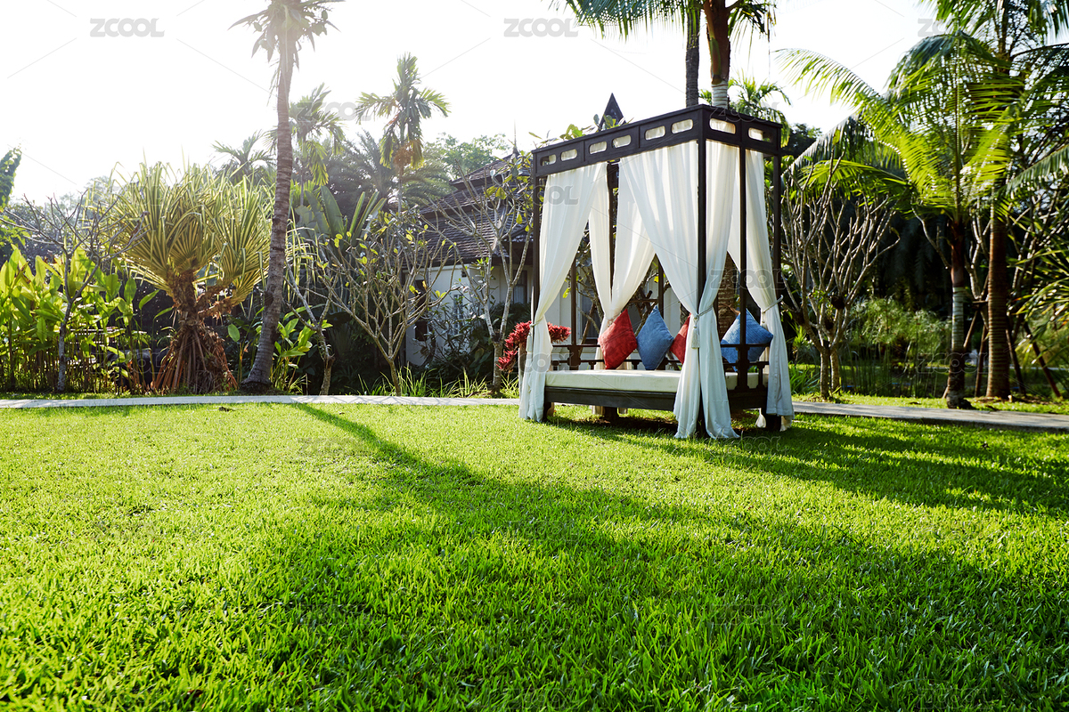 舒服的躺椅床榻，在美麗的花園庭院里（主預(yù)覽-7209546） - 未分類(lèi) - 站酷設(shè)計(jì)師lichaoshu原創(chuàng)素材 - 站酷ZCOOL