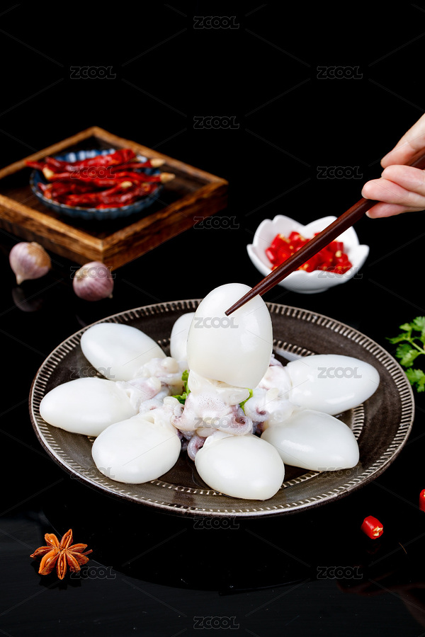 筷子上夹着小墨鱼仔（主预览-2966085） - 未分类 - 站酷设计师PAOPAO摄影工作室原创素材 - 站酷ZCOOL