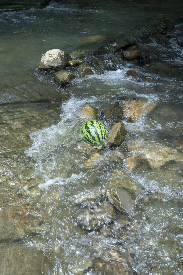 西瓜溪流中冰鎮(zhèn)西瓜（主預覽-3599194） - 未分類 - 站酷設計師蟲兒飛a原創(chuàng)素材 - 站酷ZCOOL