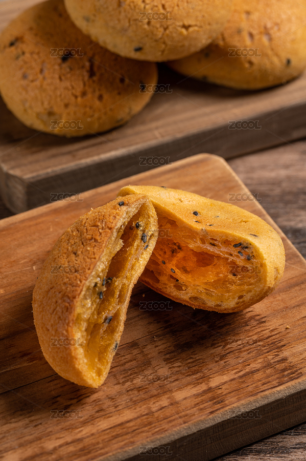 木紋桌上的麻薯面包（主預(yù)覽-7285638） - 未分類(lèi) - 站酷設(shè)計(jì)師蘇璟棠原創(chuàng)素材 - 站酷ZCOOL