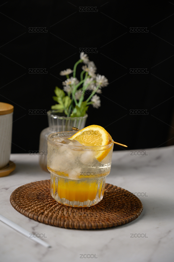 桌面上的杯子里的美味可口的香橙蘇打水（主預(yù)覽-8866124） - 未分類 - 站酷設(shè)計師我是小助理原創(chuàng)素材 - 站酷ZCOOL