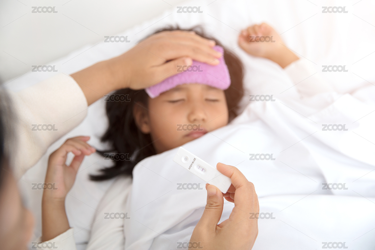 抗原陽性發(fā)燒的孩子（主預(yù)覽-8046416） - 未分類 - 站酷設(shè)計(jì)師小羽怪原創(chuàng)素材 - 站酷ZCOOL