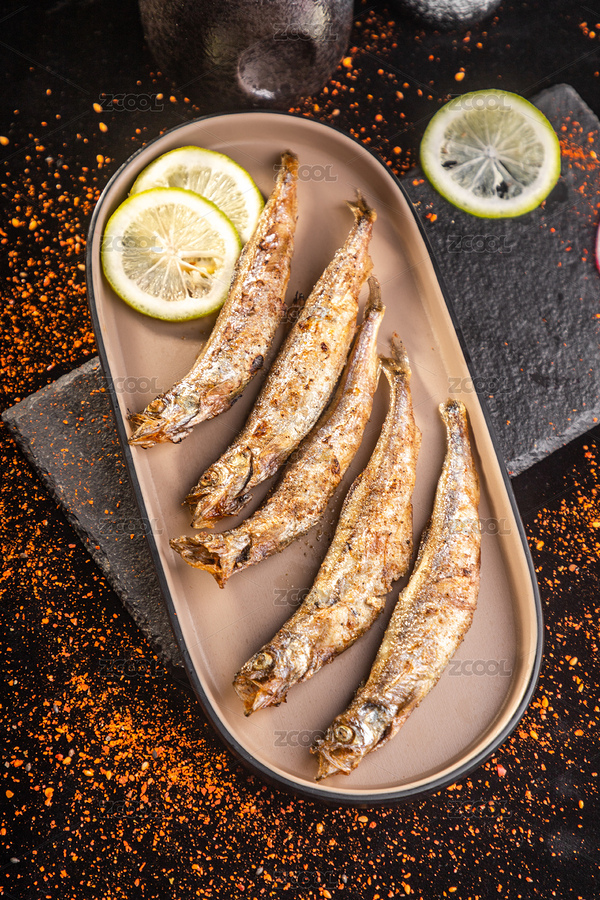 桌上有一盤烤多春魚（主預(yù)覽-1453657） - 未分類 - 站酷設(shè)計師濤麟攝影原創(chuàng)素材 - 站酷ZCOOL