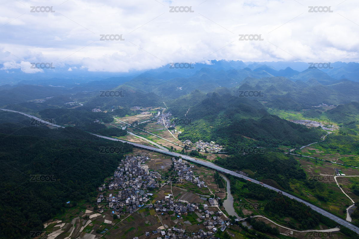广东清远蜿蜒于群山之间的高速公路航拍（主预览-1179822） - 未分类 - 站酷设计师下天下天原创素材 - 站酷ZCOOL