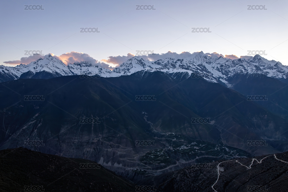 云南香格里拉飛來寺梅里雪山卡瓦博格峰航拍（主預(yù)覽-5974272） - 未分類 - 站酷設(shè)計師一知肥夏原創(chuàng)素材 - 站酷ZCOOL