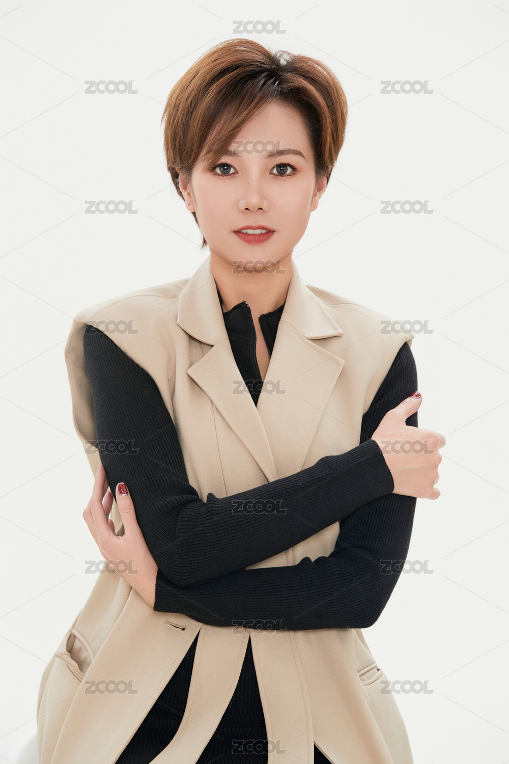 白色背景下的职场职业女性形象