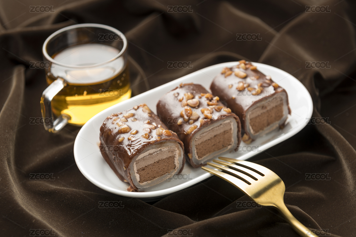 一盤巧克力脆皮蛋糕卷與咖啡奶茶特寫（主預(yù)覽-6353615） - 未分類 - 站酷設(shè)計師金翅大鵬原創(chuàng)素材 - 站酷ZCOOL